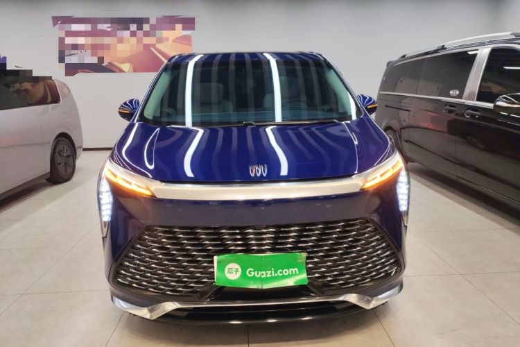 Used Buick Century 2023 2.0T Six-Seater Yinshi Edition
