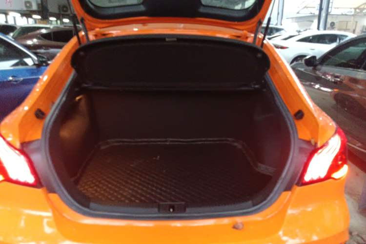 Used MG 6 2021 Pro 1.5T Automatic Trophy Luxury Edition
