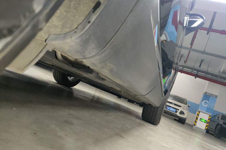 Used Buick Envision 2023 Encore S 552T Two-Wheel Drive Luxury Model
