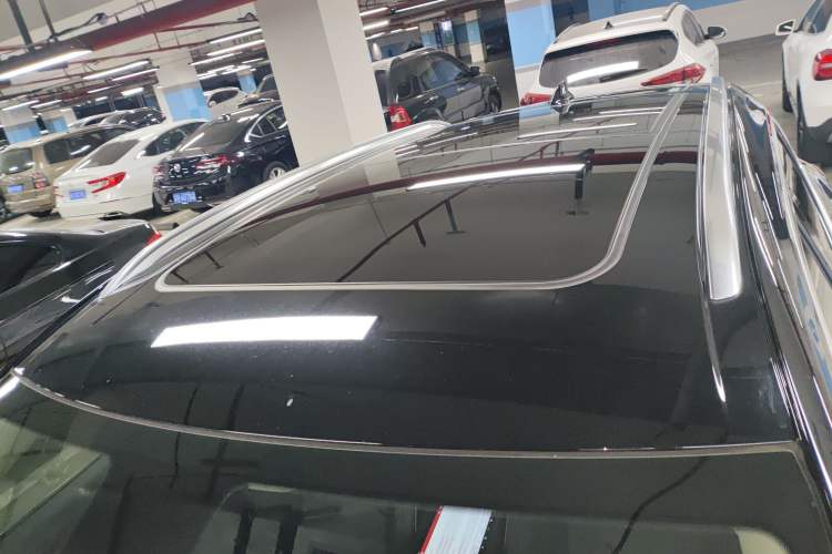 Used Buick Envision 2023 Encore S 552T Two-Wheel Drive Luxury Model
